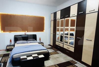 Casa de vanzare, curte comuna, 100 mp, zona Titulescu - 12