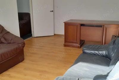 Garsonieră decomandată în Piața Centrală - 1