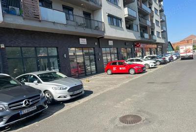 Spațiu comercial, de 60 mp, în Central - 3