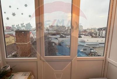 Apartament cu 3 camere de vânzare în zona Craiovita Noua - 15