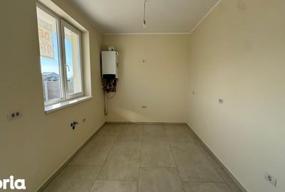 Casă cu 3 camere cu Teren 240 Mp în Bucovăț - 3