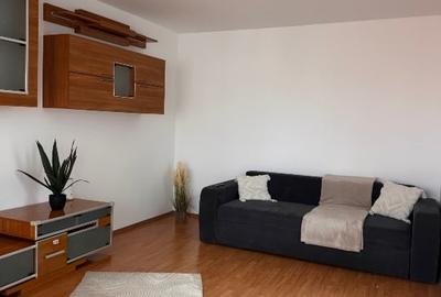 Apartament decomandat 2 camere de închiriat – Luica 45, Sector 4, - 1