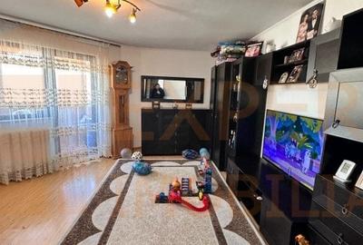 Apartament cu 2 camere decomandat, mobilat în Tomis III