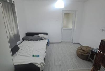 Vand casa in comuna Radovanu - 12