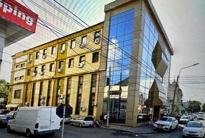 Spațiu comercial, de 3,500 mp, în Central - 2