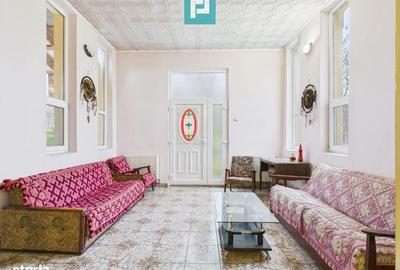 Casă cu 7 camere cu Teren 2703 Mp în Mașloc - 3