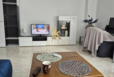 Apartament 5 Camere, 250mp, pretabi lpentru locuit cat si pentru alte activitati Apartament 5 Camere, 250mp, pretabi lpentru locuit cat si pentru alte activitati - 2