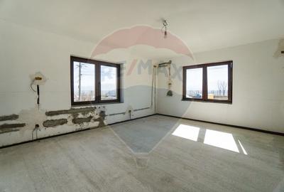 Casă cu 2 camere cu Teren 567 Mp în Vest - 16