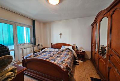 Apartament 3 camere, 2 balcoane,etaj 2, zona Dorobanti, langa Biserica noua - 2