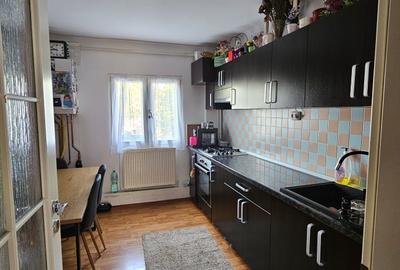 Apartament cu 4 camere decomandat în Cornitoiu - 2