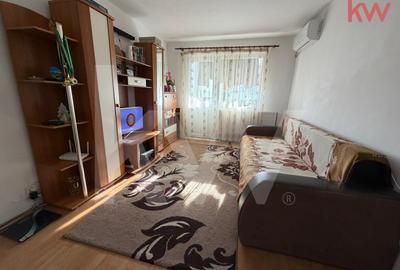 Apartament cu 3 camere semidecomandat, mobilat în Craiovița Nouă - 2