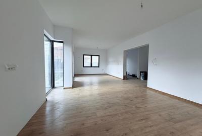 Duplex cu 5 camere cu Canalizare în Moșnița Nouă - 6