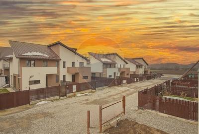 Casă cu 4 camere cu Teren 250 Mp în Sud-Est - 13