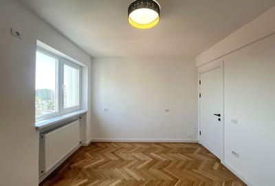 Apartament cu 3 camere decomandat în Universitate - 17