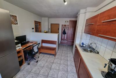 2 camere, decomandate, 66 p, mobilat si utilat, M-uri Ciuperca - 10