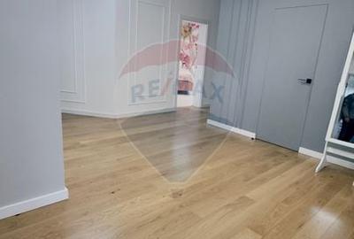 Casă cu 14 camere cu Teren 360 Mp în Central - 12