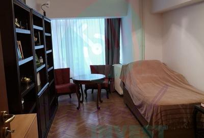 Apartament cu 3 camere decomandat în P-ța Unirii - 7