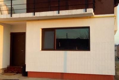 Vila duplex 3 camere - Valu lui Traian - 120.000 euro(Cod E2) - 1