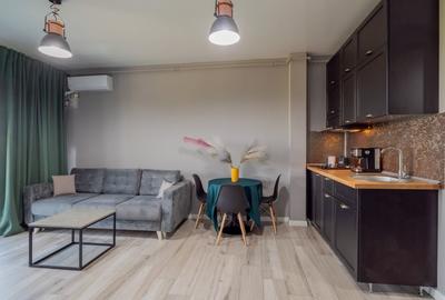 Apartament 2 camere, Mamaia Central | Vedere frontala la lac | Terasa 13,5 mp - 2