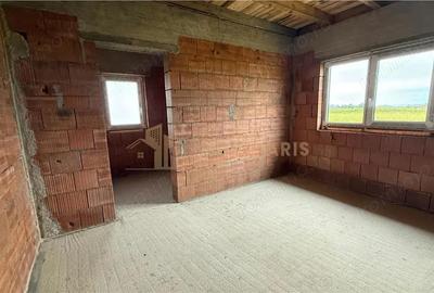 Casă cu Teren 800 Mp în Mocira - 9