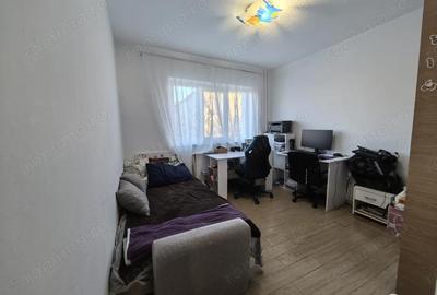 Apartament cu 2 camere decomandat în Lipovei