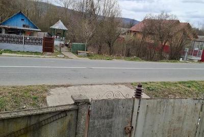 Casă cu 3 camere cu Teren 571 Mp în Bălănești - 2