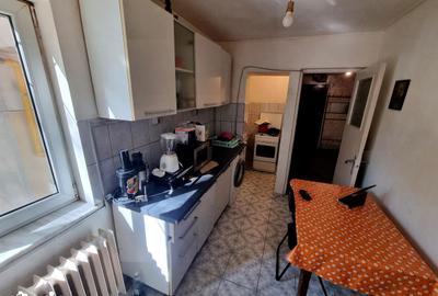 Apartament cu 4 camere decomandat în Tomis Nord - 8