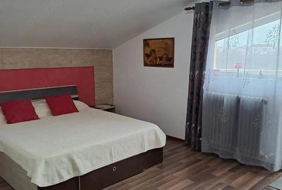 Casă cu 4 camere cu Teren 157 Mp în Central - 1