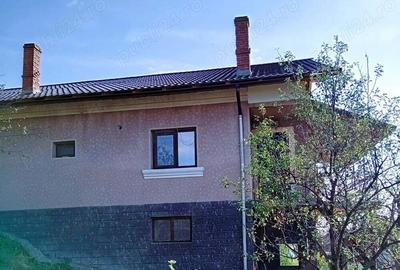 Casa 4 Camere, P+1 si Teren Aferent - 4