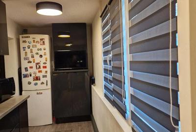 Apartament cu 2 camere decomandat în 1 Mai - 9