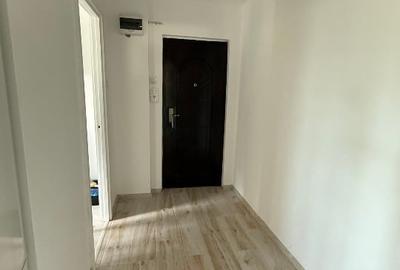 Apartament cu 2 camere semidecomandat în Sud-Vest - 4