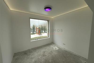 Casă individuală cu 4 camere cu Canalizare în Mărăcineni - 9