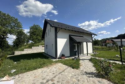 Casa de vanzare in Curtea de Arges, 130 mp utili, teren 500 mp. - 2