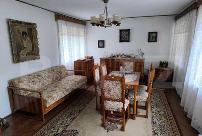 Casa 7 camere,200mp utili si 1200 mp(12 ari) teren aferent,S - 2