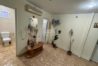 Apartament cu 3 camere decomandat în Central - 1