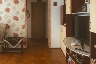 Apartament 3 camere decomandate zona Tractorul - 3