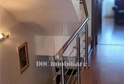 Casă cu 4 camere în Sintești - 12