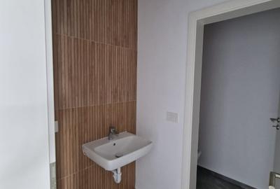 Spatiu comercial de inchirat zona Tractorul bloc nou - 7