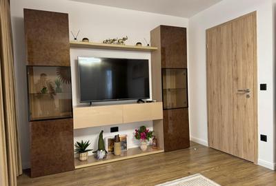 Kasper - Coresi Avantgarden, de inchiriat apart. cu 3 camere, decomandat - 2