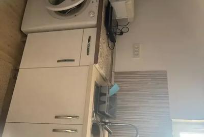 Proprietar inchiriez apartament o camera la casa - 2