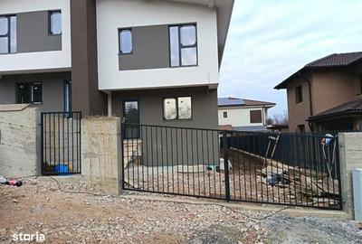 Casă cu 4 camere cu Teren 85 Mp în Tăuți - 1