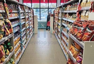 Spațiu comercial, de 360 mp, în Central - 3