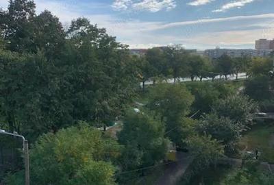 Apartament cu 3 camere semidecomandat în Lugoj - 2