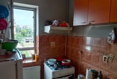 Central 13 Septembrie Tudor Vladimirescu, garsoniera cf. 1, dec. - 7