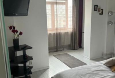 Apartament cu 3 camere în Central - 3