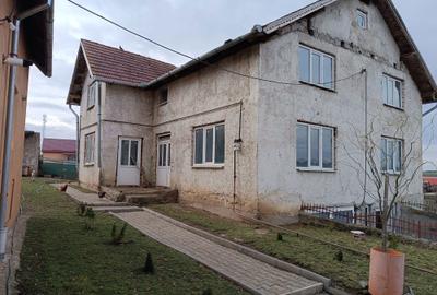 Casă cu 4 camere în Luncani - 3