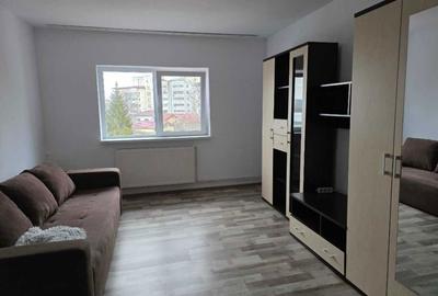 Garsonieră decomandată în Nicolina - 1
