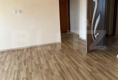 Casă cu 4 camere cu Teren 1480 Mp în Brădești - 11