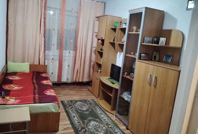 Vand apartament cu 4 camere - 1