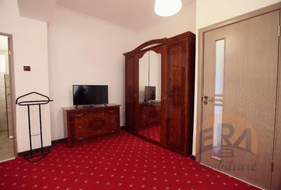 Casa cu 3 apartamente, P-ta Unirii , Str. Primariei - 18